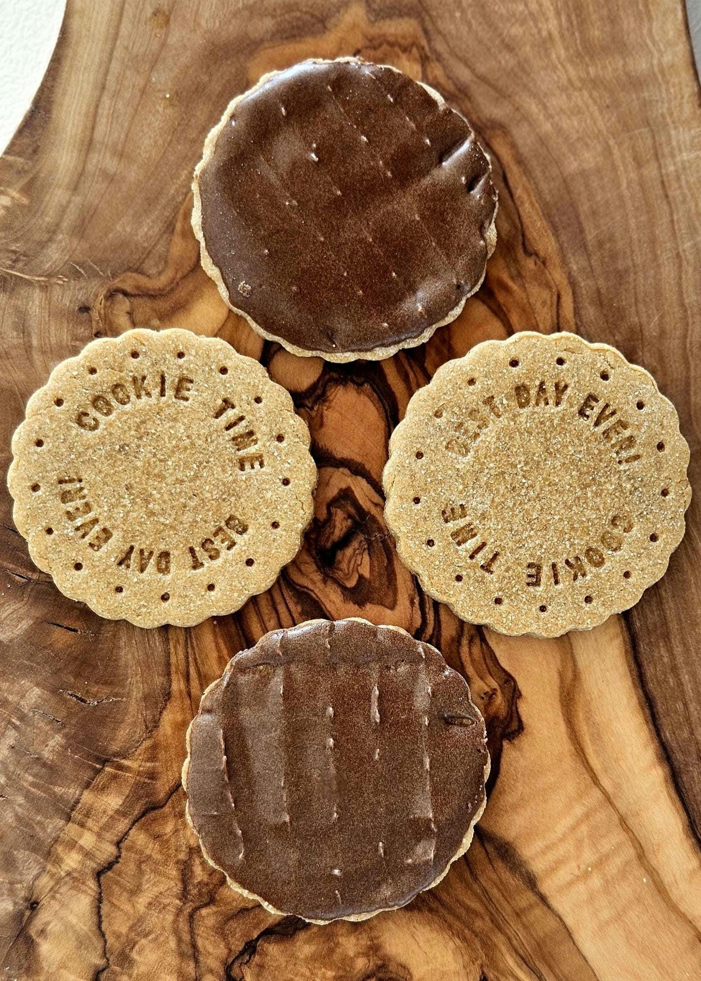Fluffy Fluff Doggestives – digestive inspired dog cookies