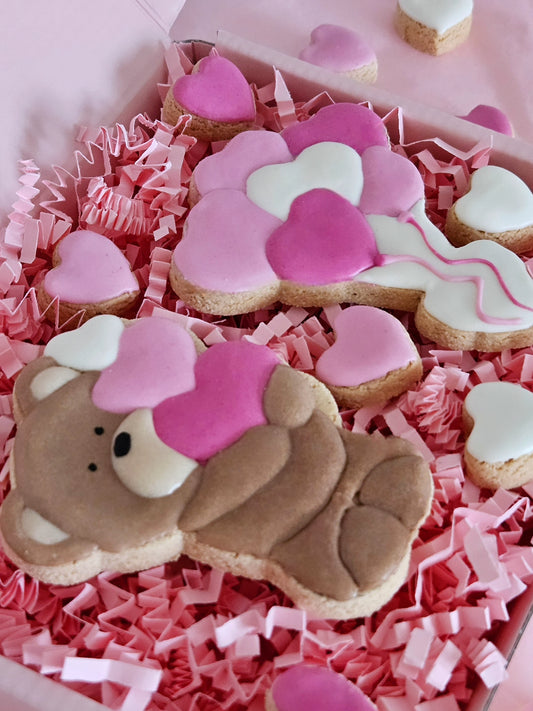 Love you Bear-y Much! - Biscuit Set (2 Large Biscuits + Mini Hearts)