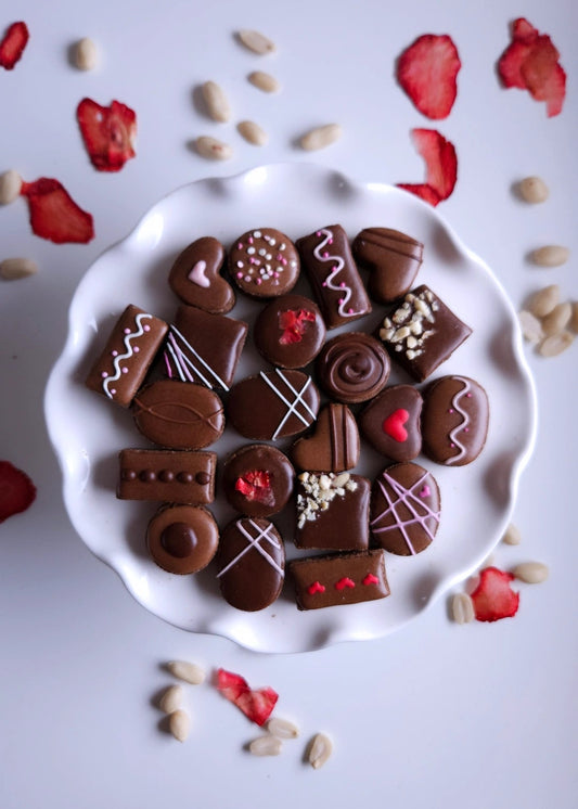 Pup Chocolates - Biscuit Set (8 Biscuits In A Metal Tin)
