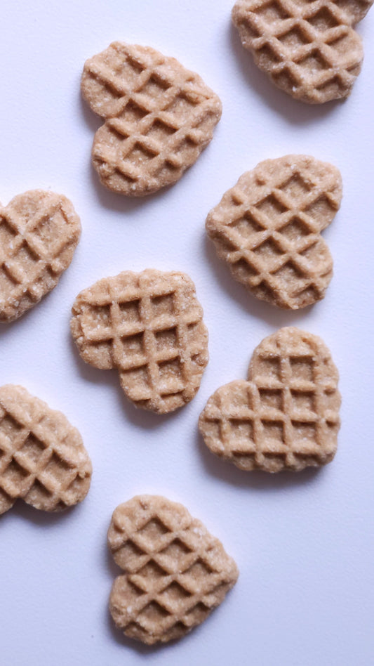 Mini Valentine's Woofles - Dog Treats (30g)