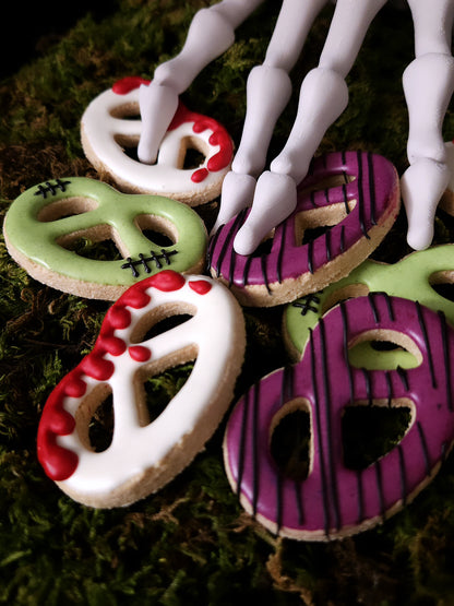 Spooky Pretzels - Dog Biscuits (x5)