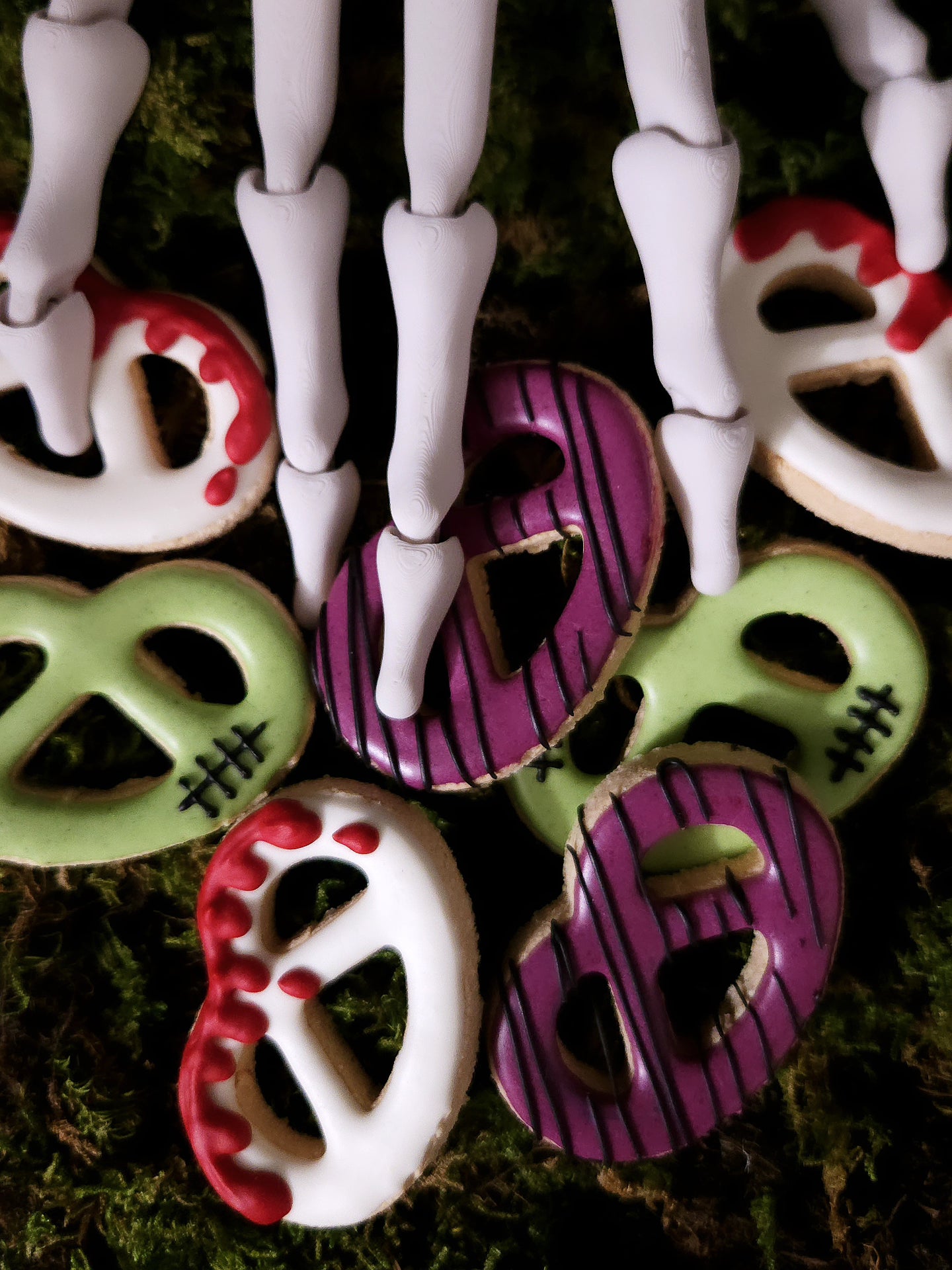 Spooky Pretzels - Dog Biscuits (x5)
