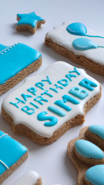 Birthday Box - Large (11 Biscuits + Custom Message) - Blue or Pink