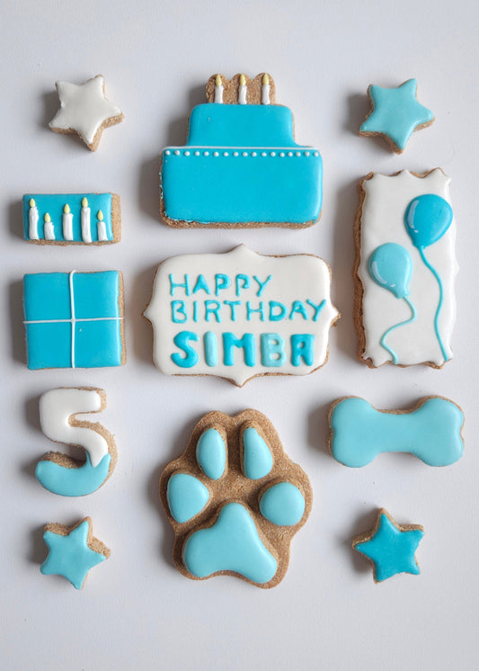 Birthday Box - Large (11 Biscuits + Custom Message) - Blue or Pink