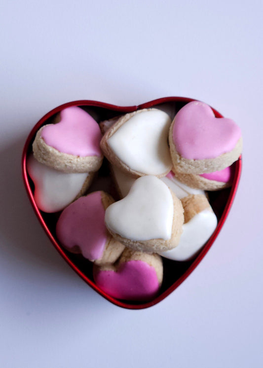 Cupid's Hearts - Dog Treats (Metal Tin, 50g)
